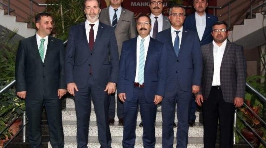 M&uuml;siad Y&ouml;netimi Rekt&ouml;r G&uuml;r&rsquo;&uuml; Ziyaret Etti