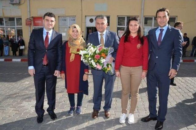 Balya’da Vali Yazıcı’ya Çiçekli Karşılama