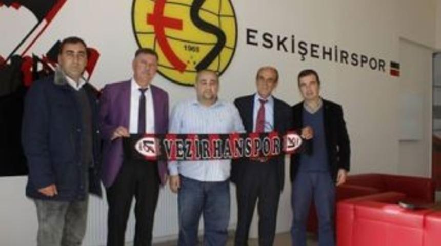 Eskişehirspor&rsquo;dan Vezirhan Spor&rsquo;a &rsquo;destek&rsquo; S&ouml;z&uuml;