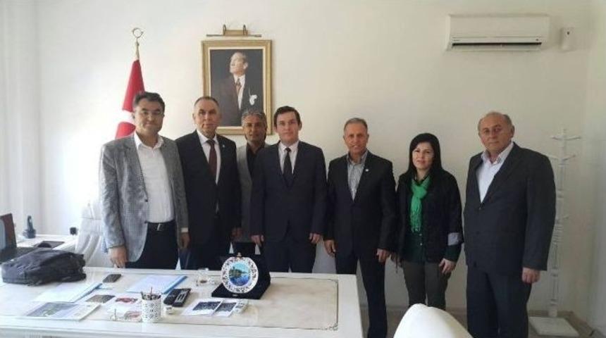 &Ccedil;iftelerliler Derneği&rsquo;nden Yeni Kaymakam &Ouml;zt&uuml;rk&rsquo;e &rsquo;hayırlı Olsun&rsquo; Ziyareti