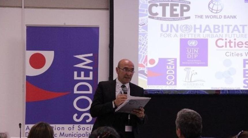 Başkan Soyer Ekvador&rsquo;daki Habitat Zirvesinde Konuştu