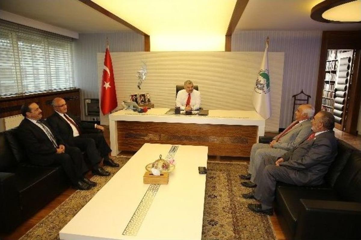 Stk&rsquo;lar B&uuml;y&uuml;kşehir Belediyesini Ziyaret Etti