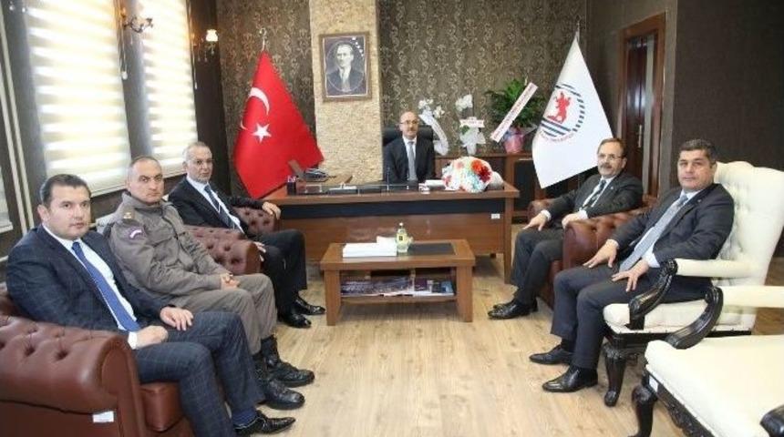 Yeni Dekan Zeybek&rsquo;e &lsquo;hayır Olsun&rsquo; Ziyareti