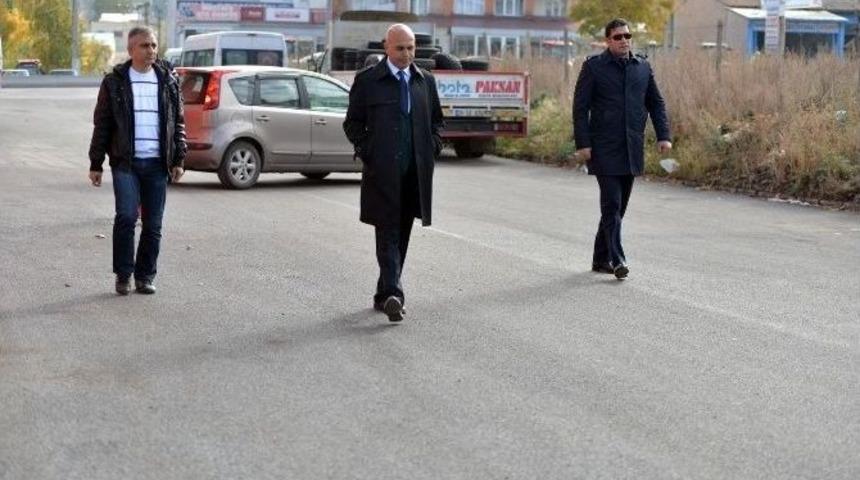 Korkut, Esnafı D&uuml;ş&uuml;n&uuml;yor