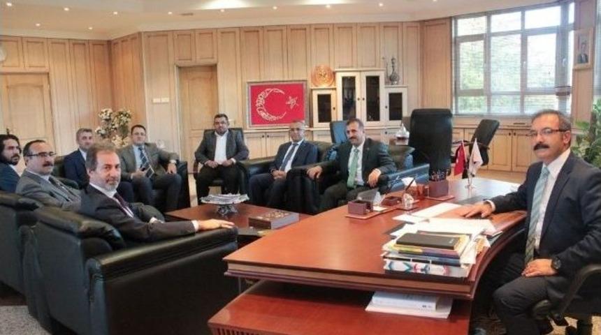 Musiad&rsquo;tan Rekt&ouml;r G&uuml;r&rsquo;e Ziyaret