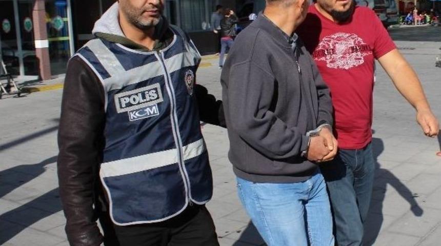 Ş&uuml;pheli Askerler Sağlık Kontrol&uuml;nden Ge&ccedil;irildi