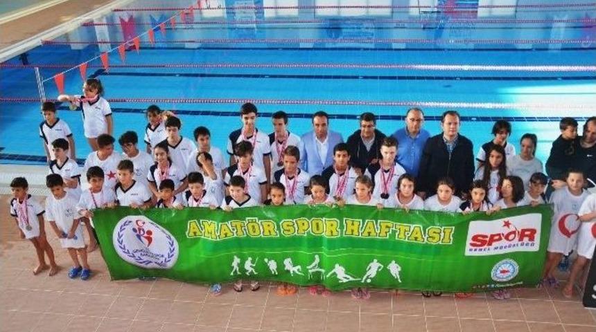 Bilecik&rsquo;te Amat&ouml;r Spor Haftası Kapsamında Y&uuml;zme M&uuml;sabakaları