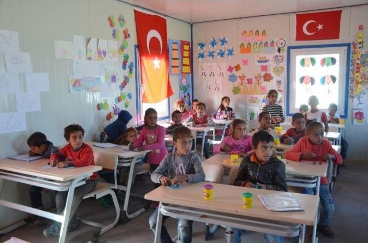 10 Yaşındaki Azize&rsquo;ye Eğitim Hayatı Boyunca Bm Destek Olacak