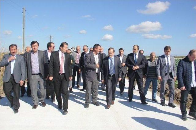 Bafra’da Beton Yol Çalışmalarına Hız Verildi