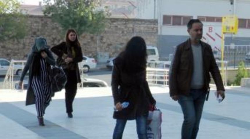 Fet&ouml;&rsquo;n&uuml;n &Uuml;niversite &lsquo;ablası&rsquo; Tutuklandı