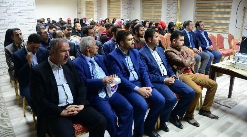 Bitlis&rsquo;te Aliya İzzetbegovi&ccedil; Anıldı