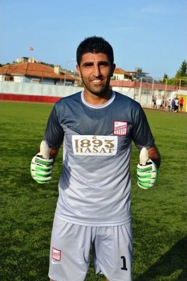 Ayvalıkg&uuml;c&uuml; Belediyespor&rsquo;da Kaleci Emrullah G&uuml;ven Veriyor 1