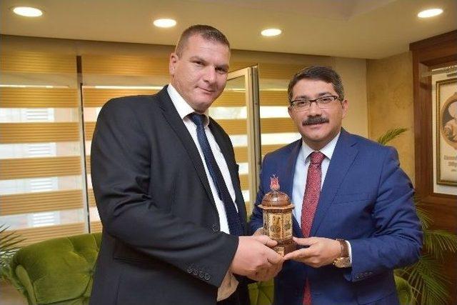 Kosova&rsquo;dan Şehzadeler&rsquo;e Kardeş Ziyareti 1