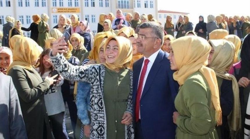 Niğde Belediye Başkanı Faruk Akdoğan;