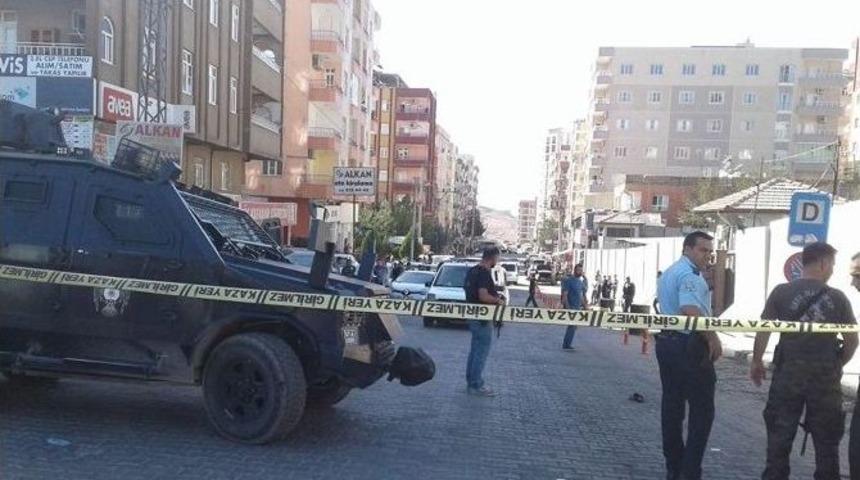 Mardin&rsquo;de Kavga: 1&rsquo;i Polis, 4 Yaralı