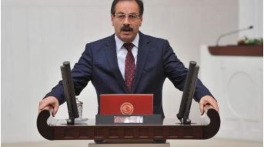 Esnaf Artık Taşınır Mallarını Da İpotek Olarak G&ouml;sterip Kredi &Ccedil;ekebilecek