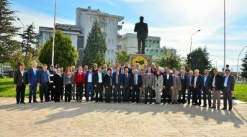 Muhtarlar G&uuml;n&uuml; K&ouml;rfez&rsquo;de Kutlandı