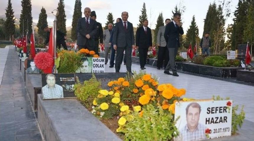 301 İş&ccedil;inin Hayatını Kaybettiği Madende Duygusal Anlar