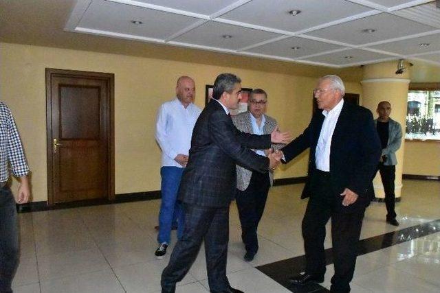 Eski Bakan Altınkaya’dan Haluk Alıcık’a Sürpriz Ziyaret