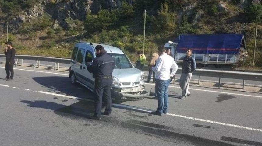 Zonguldak&rsquo;ta Trafik Kazası: 2 Yaralı