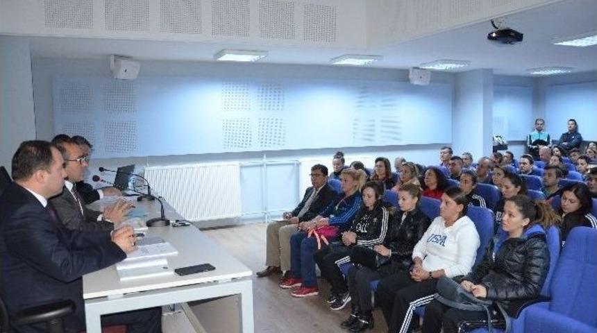 Beden Eğitimi &Ouml;ğretmenleri Sene Başı Toplantısı