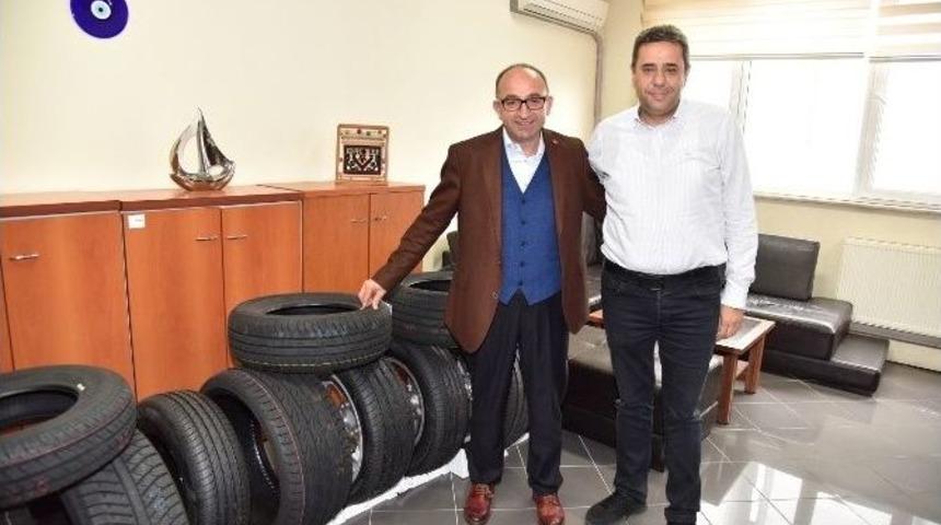 Başkan &Uuml;z&uuml;lmez, Sanayicileri Ziyaret Etti