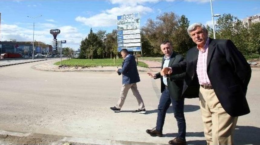 Başkan Karaosmanoğlu, Yan Yollar Ve &Uuml;st Ge&ccedil;itler Hakkında Bilgi Aldı