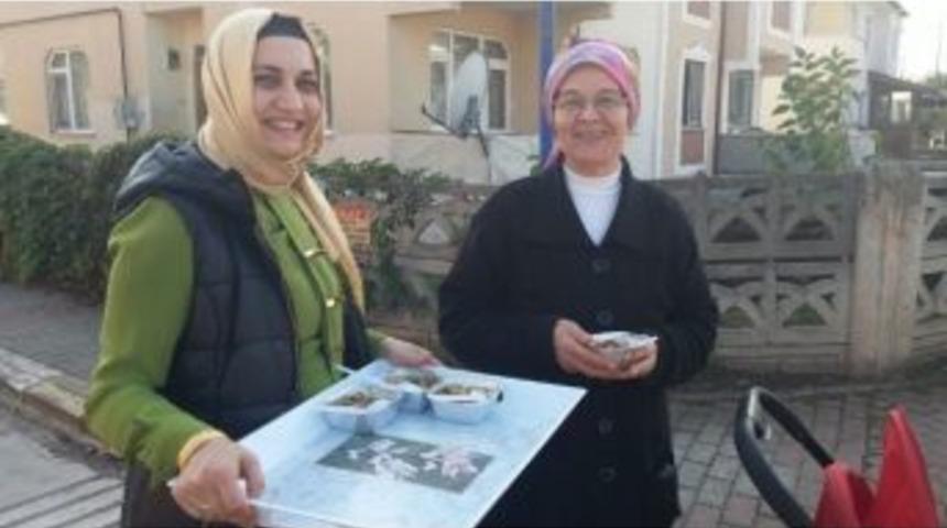 Semt Konakları &Ccedil;alışanlarından 200 Kişilik Aşure