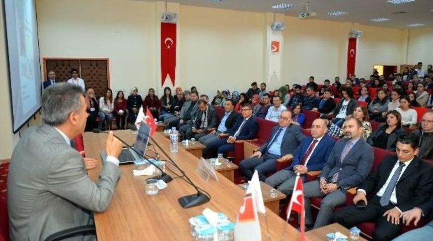 Vali Elban &Uuml;niversite &Ouml;ğrencileriyle Buluştu