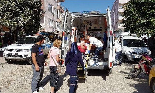 Ambulans, Semt Pazarı Sebebiyle Yaralıya Ulaşmakta Zorlandı