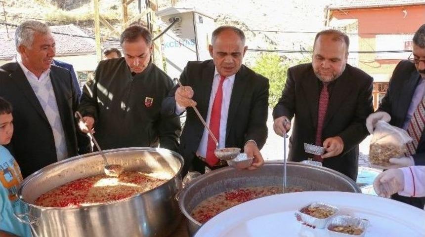 Yahyalı&rsquo;da Aşure İkramı