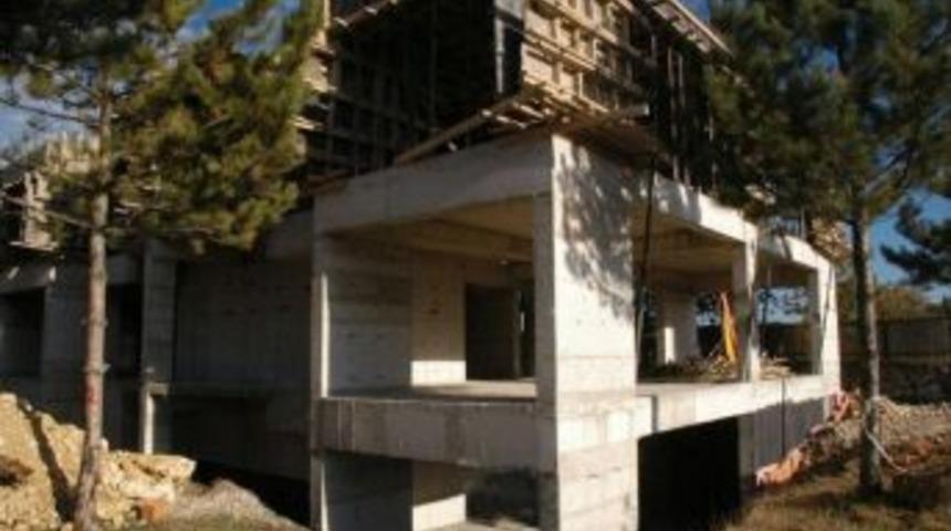 Keles&rsquo;te Toki Konutları Y&uuml;kseliyor