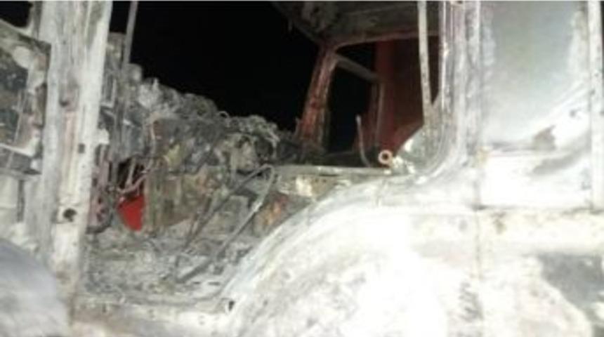 Park Halindeki Kamyon K&uuml;le D&ouml;nd&uuml;