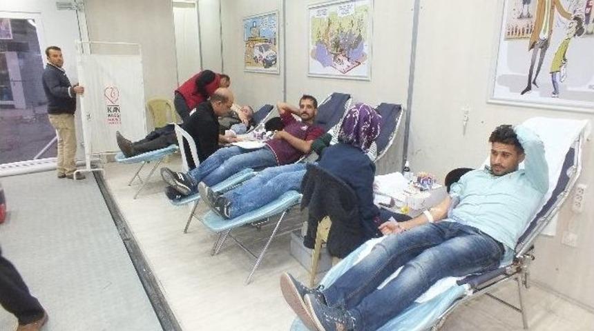 Malazgirt&rsquo;te Kan Bağışı Kampanyası