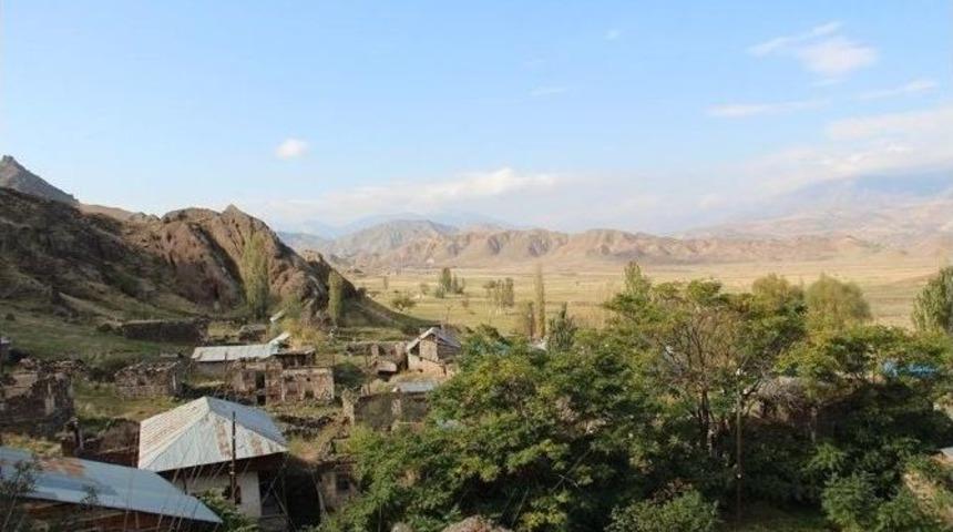 Topkaynak Mahallesinin Su &Ccedil;ilesi Bitmiyor