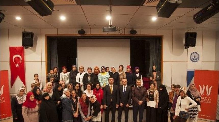 Ahlat&rsquo;ta &ldquo;evlilik &Ouml;ncesi Eğitim, Aile İ&ccedil;i İletişim Ve Anne-&ccedil;ocuk Sağlığı&rdquo; Eğitimi