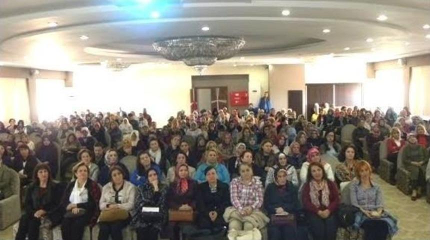 560 Usta &Ouml;ğreticiye Seminer Verildi