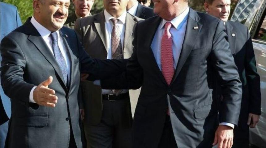 Bakan Işık, Abd&rsquo;li Mevkidaşı Carter İle Bir Araya Geldi