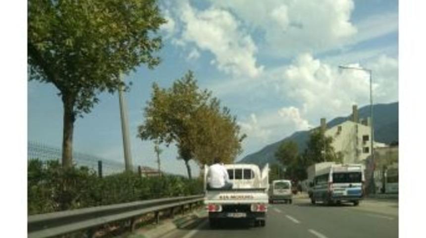 Bursa&rsquo;da Tehlikeli Yolculuk