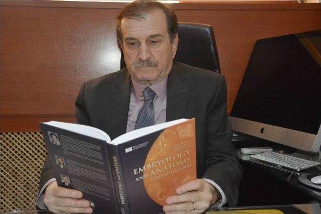 D&uuml; Profes&ouml;r&uuml; Hazırladı, Avrupa Okuyor 1