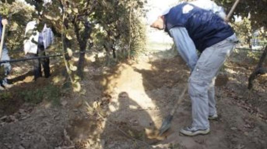 Minik Irmak&rsquo;ın Cansız Bedenini Arama &Ccedil;alışmaları S&uuml;r&uuml;yor