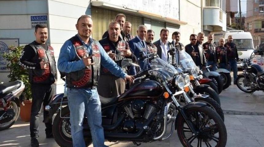 Salihli T&uuml;rk Chopper Motosiklet Kul&uuml;b&uuml;&rsquo;nden Ziyaret Turu