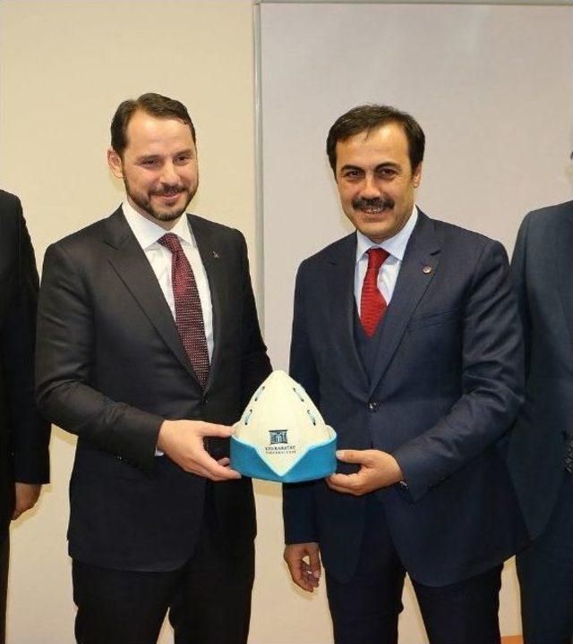 Bakan Berat Albayrak, Geleceğin Enerji Y&ouml;neticilerine Ders Verdi 3