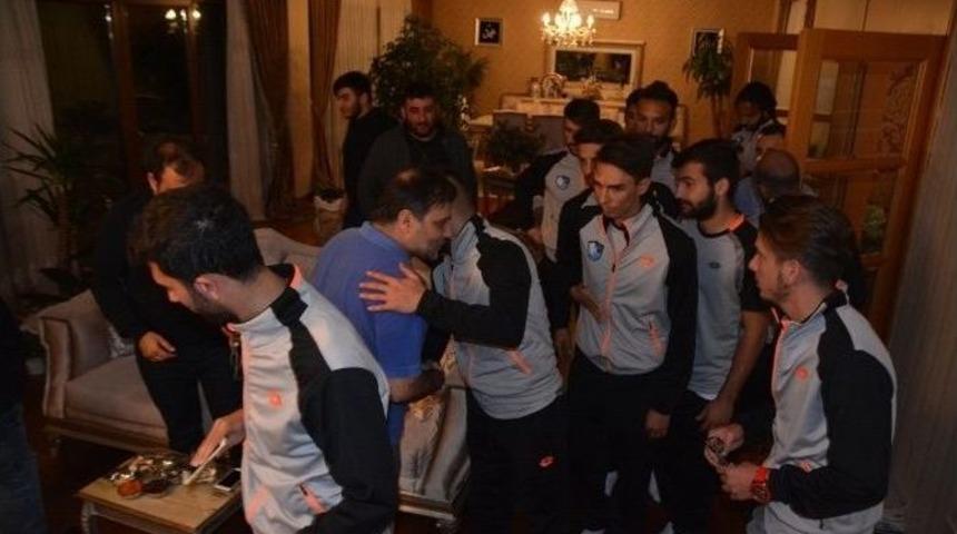 Bb Erzurumspor Kafilesinden Başkan Demirhan&rsquo;a Vefa Ziyareti