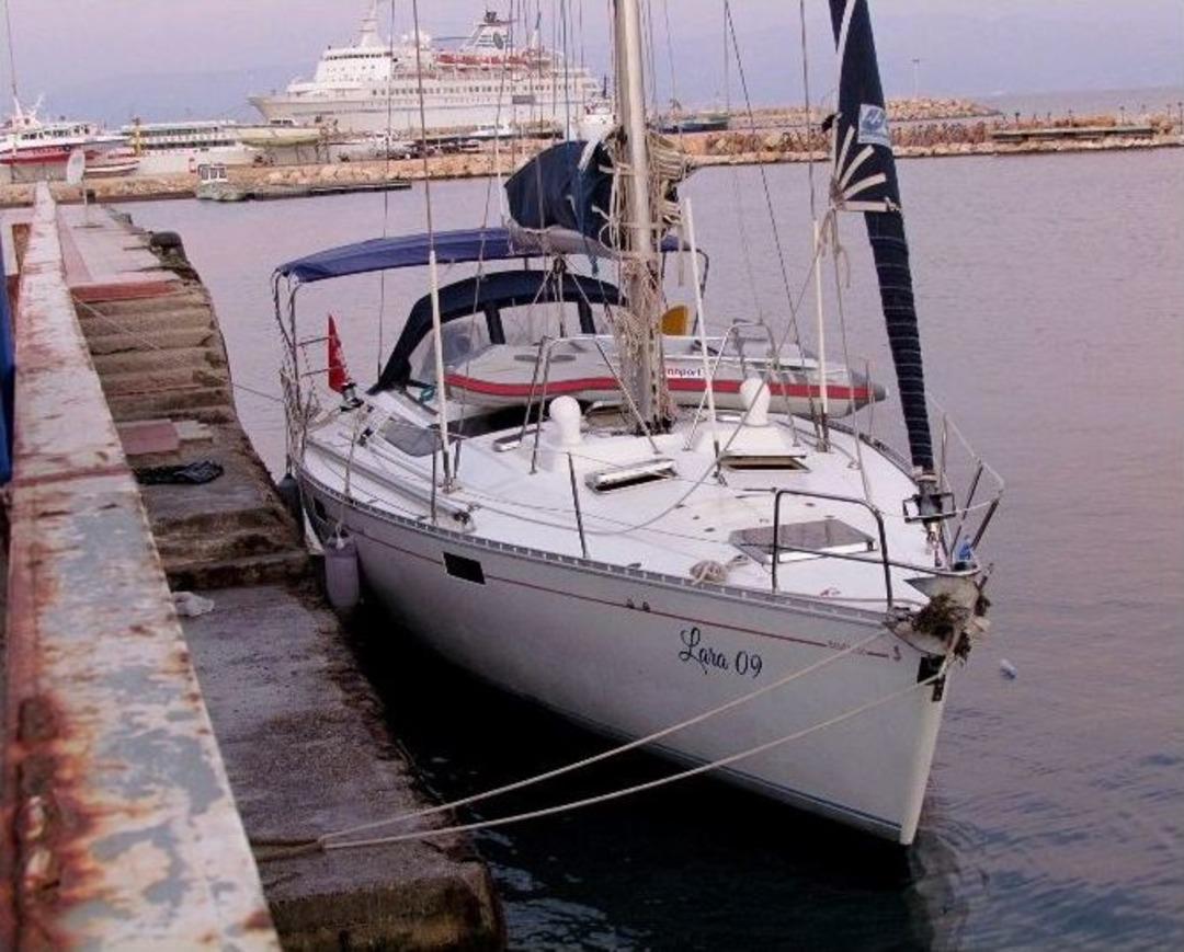 &Ccedil;eşme&rsquo;den İtalya&rsquo;ya Ka&ccedil;maya &Ccedil;alışan Sığınmacılar Yakalandı