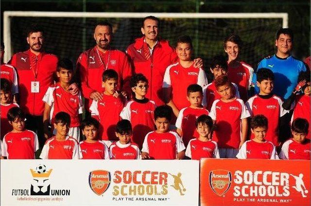 R&uuml;şt&uuml; Re&ccedil;ber, Arsenal&rsquo;de 2