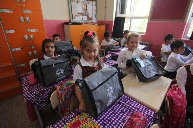 Birinci Sınıflar Okul Setine Kavuştu 1