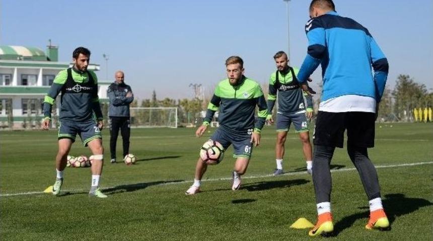 Konyaspor&rsquo;da Fenerbah&ccedil;e Ma&ccedil;ı Hazırlıklarına Başladı.