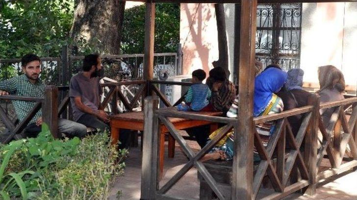 Dilencinin Üzerinden Sipariş Verdiği Yemek Paketi Çıktı G3