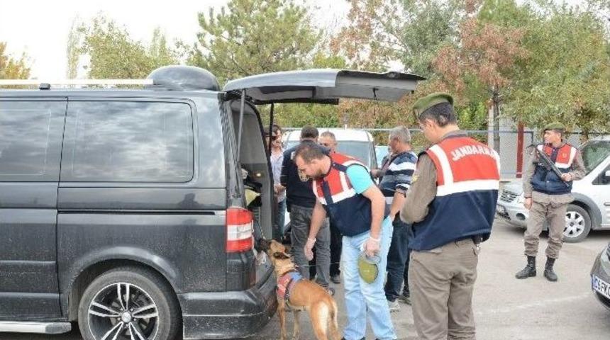 Polis Ve Jandarma Aksaray&rsquo;da Kuş U&ccedil;urmuyor